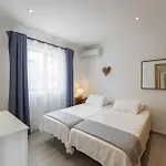 Vila Dazzling 4 Bedrooms Nagini Sun Terrace Hot Tub Playa Blanca (Lanzarote)